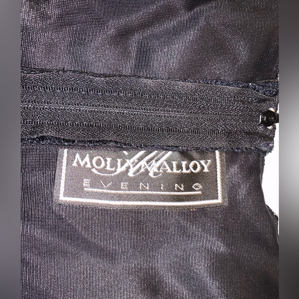 Dress - Picture 2 of 4